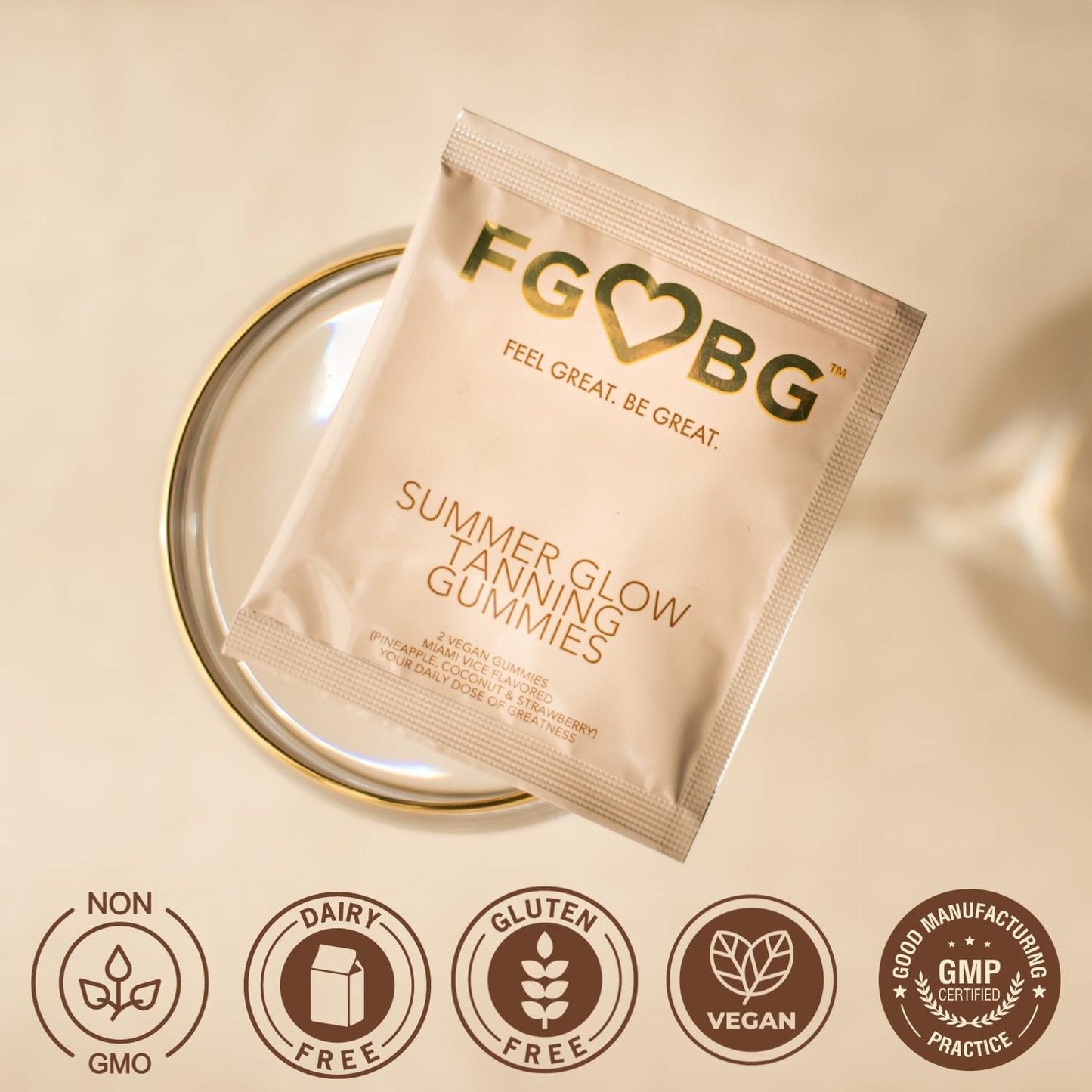 Summer Glow Tanning Gummies - Miami Vice Flavour - Pineapple, Coconut, & Strawberry - Vegan - Gluten free - Dairy-Free - Natural Ingredients - Essential Nutrients - Travel Size - 30-Day Supply - görsel 3